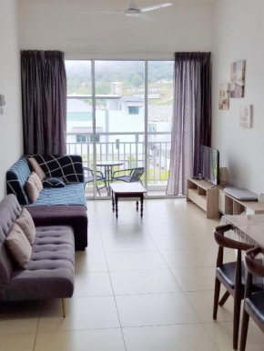 Cameron 3room Golden Hills
